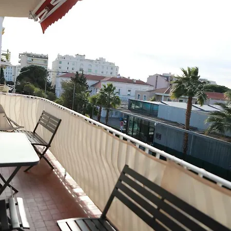 Apartman 3p Lumineux Renove Derriere La Croisette Cannes